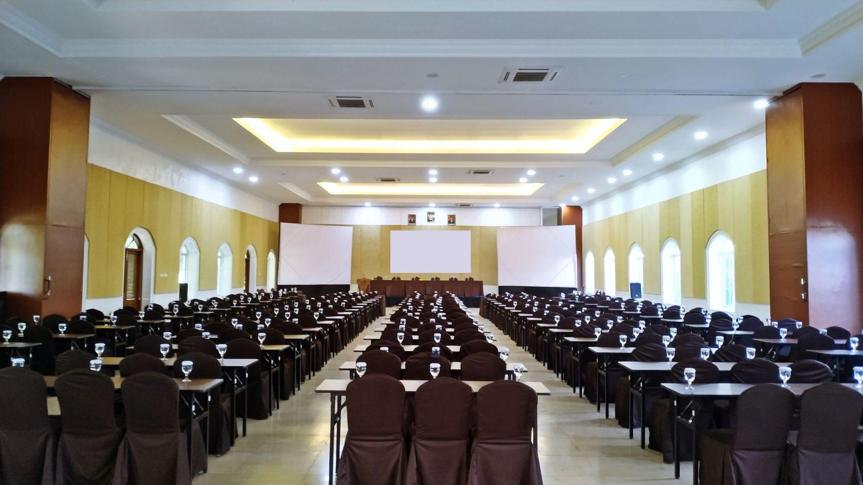 Mexolie Hotel Kebumen Buitenkant foto
