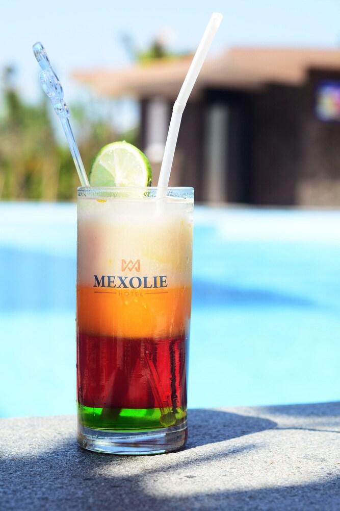 Mexolie Hotel Kebumen Buitenkant foto