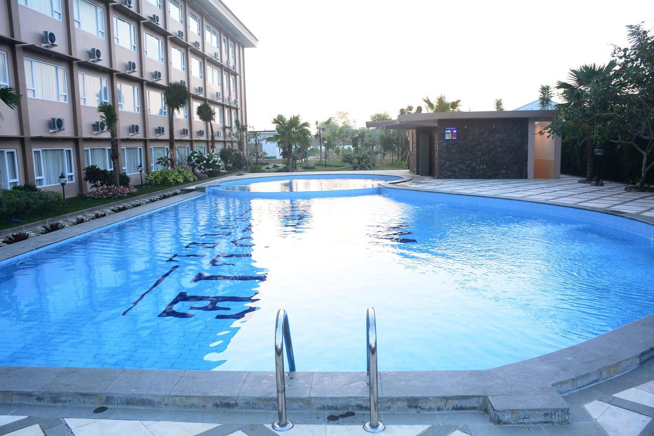 Mexolie Hotel Kebumen Buitenkant foto