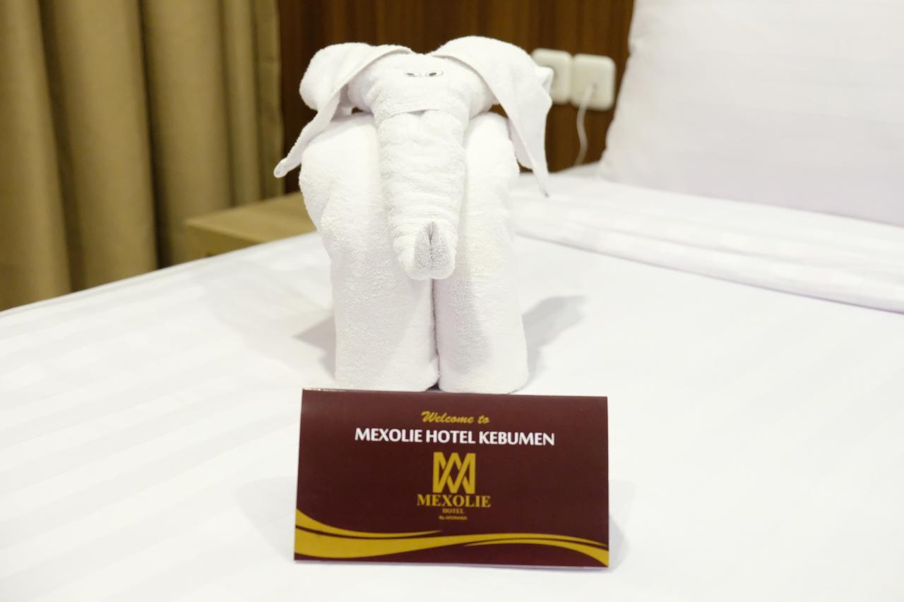 Mexolie Hotel Kebumen Buitenkant foto